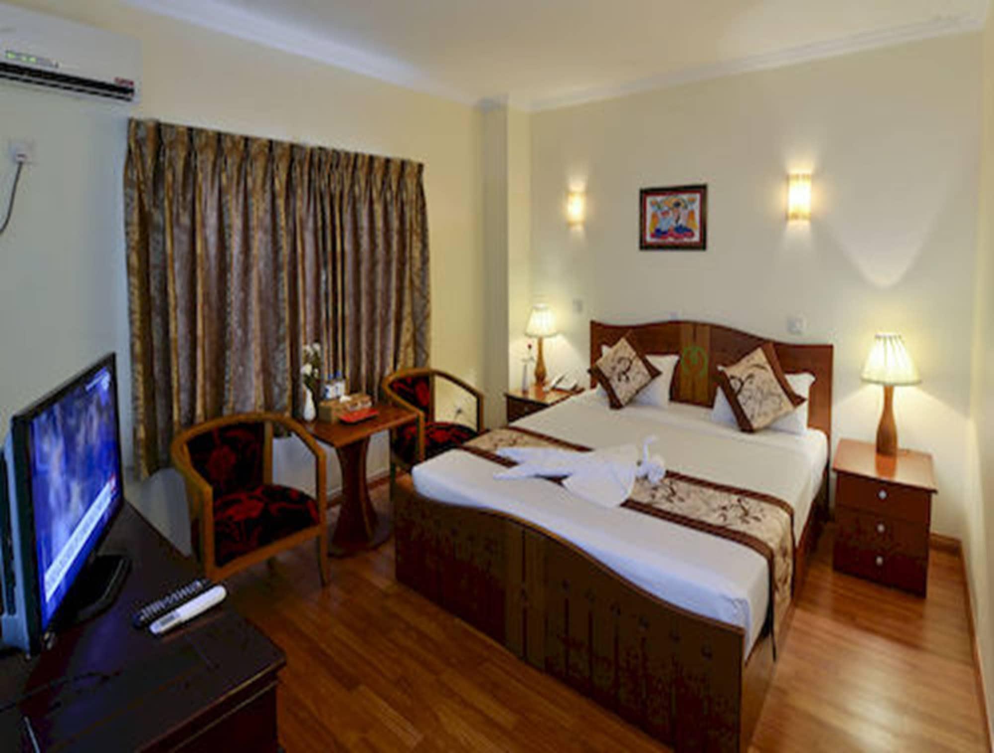 Millennium Hotel Yangon Ngoại thất bức ảnh