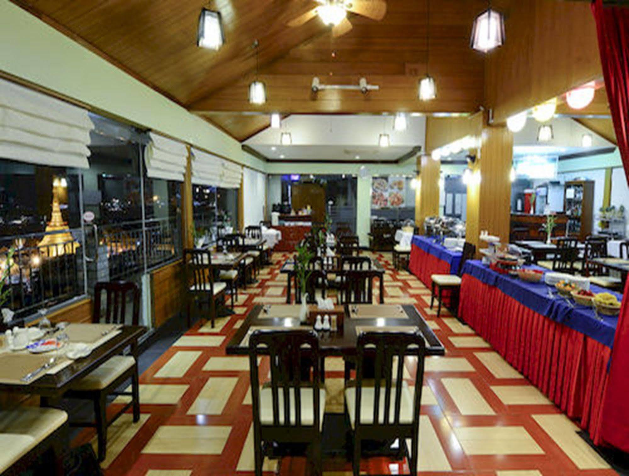 Millennium Hotel Yangon Ngoại thất bức ảnh