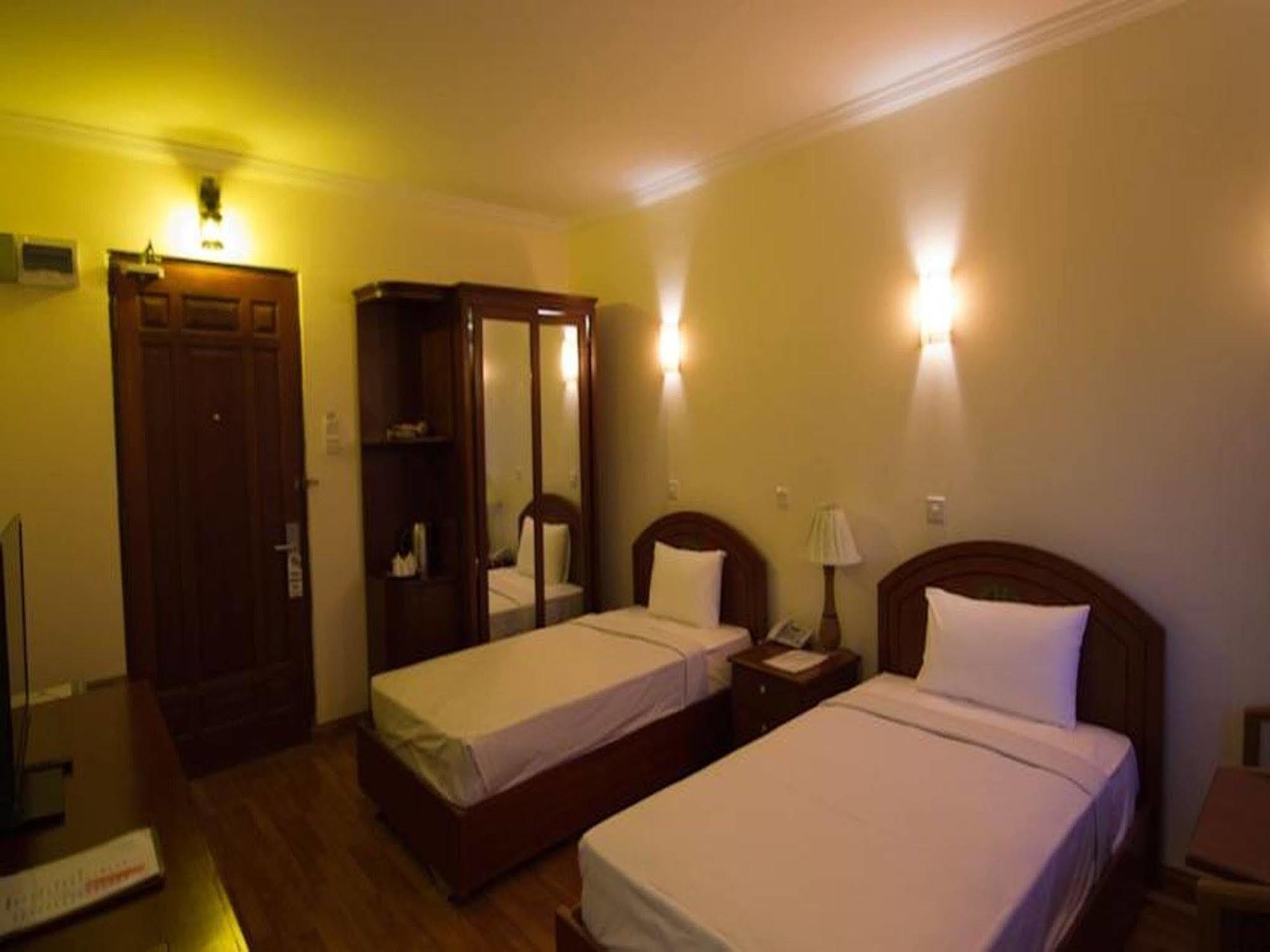 Millennium Hotel Yangon Ngoại thất bức ảnh