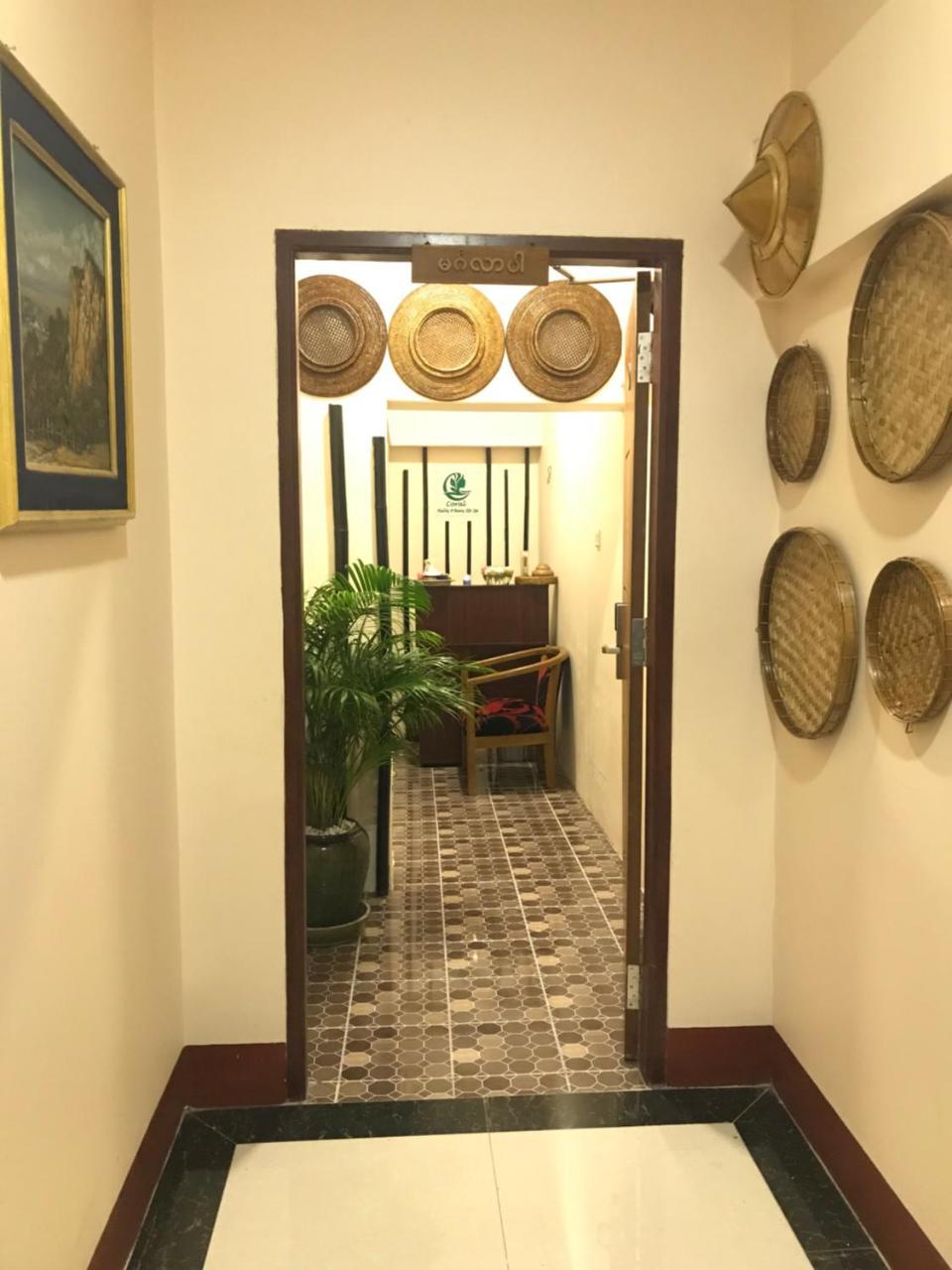 Millennium Hotel Yangon Ngoại thất bức ảnh